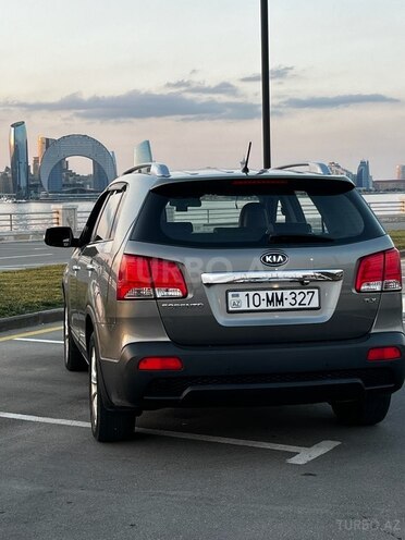 Kia Sorento-2