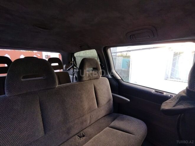 Chrysler Voyager-2