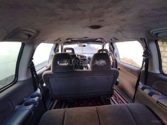 Chrysler Voyager-11