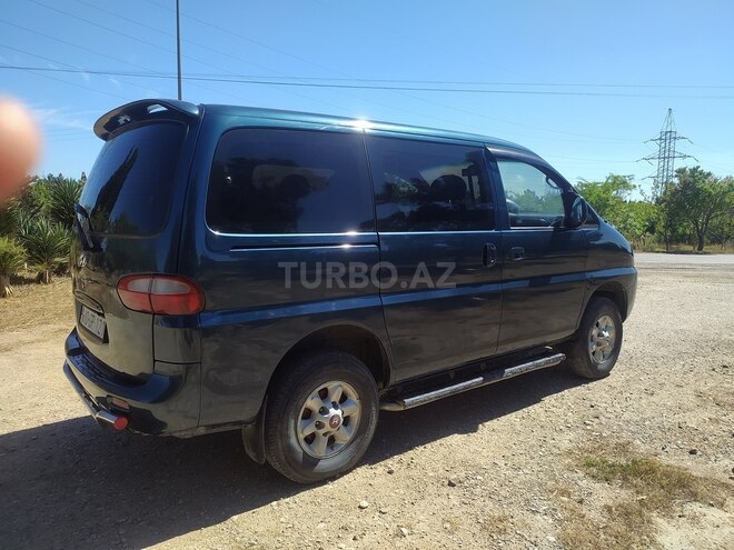 Hyundai H-1-5