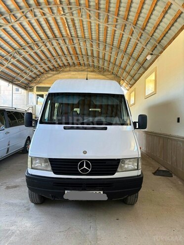Mercedes Sprinter 412-1