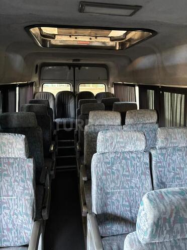 Mercedes Sprinter 412-19