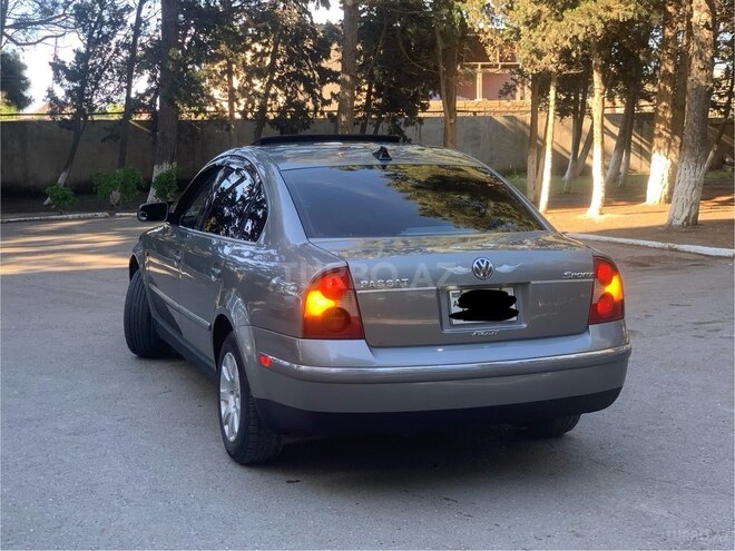 Volkswagen Passat-8