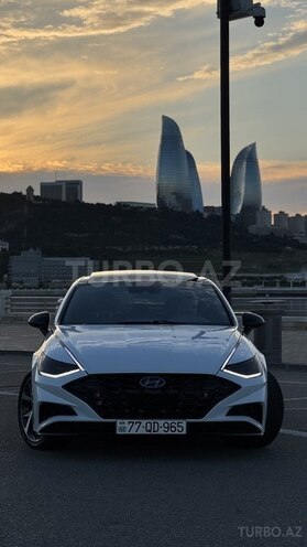 Hyundai Sonata-1