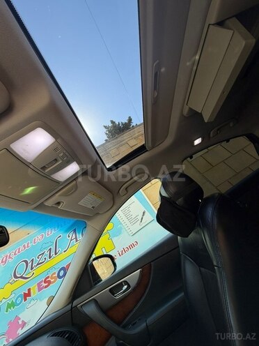 Infiniti FX35-10