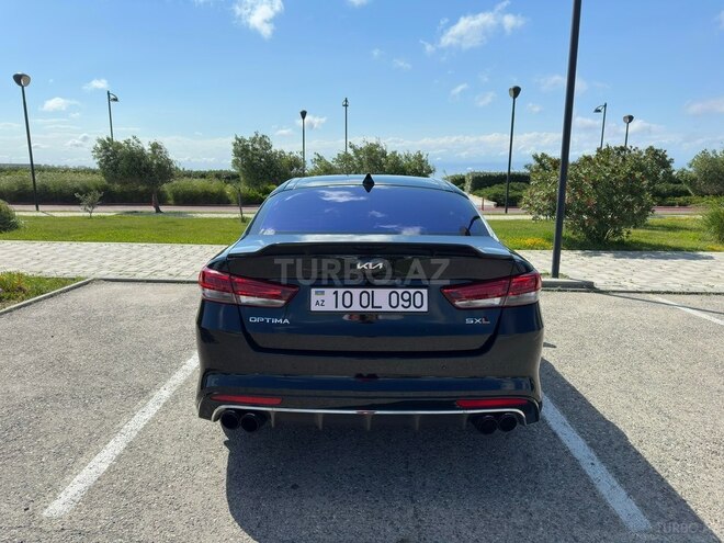 Kia Optima-4