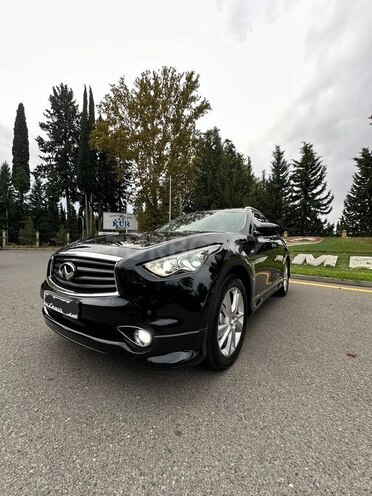 Infiniti FX35-3