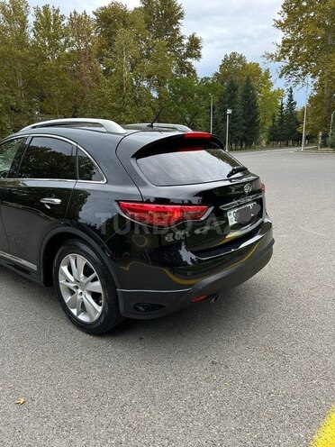 Infiniti FX35-5