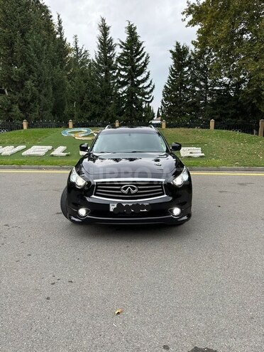 Infiniti FX35-1