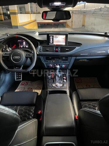 Audi RS7-10