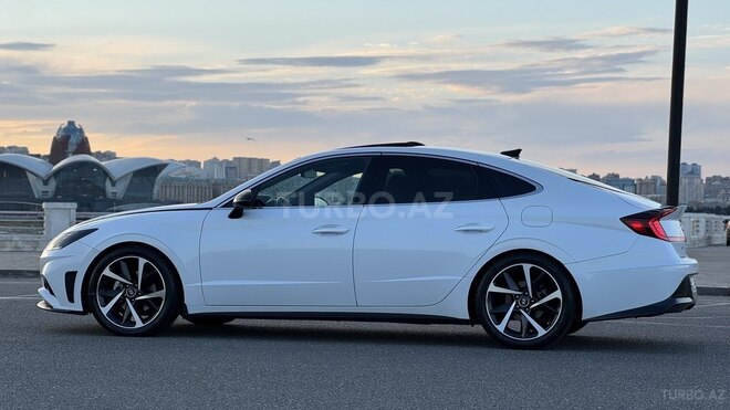 Hyundai Sonata-8