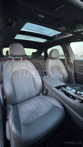 Hyundai Sonata-13
