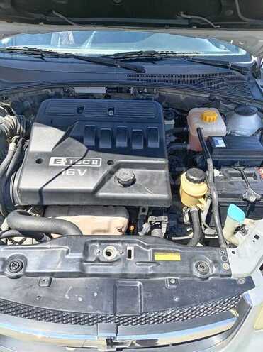 Chevrolet Lacetti-5
