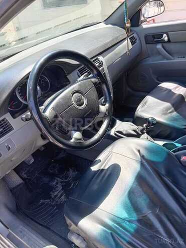 Chevrolet Lacetti-6