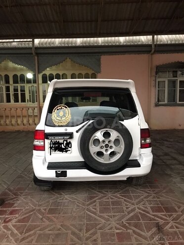 Mitsubishi Pajero io-4