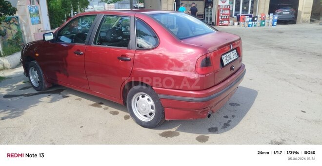 Volkswagen Polo-7
