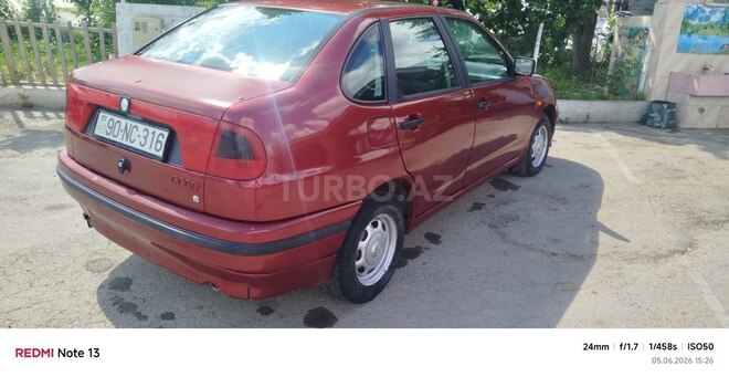 Volkswagen Polo-5