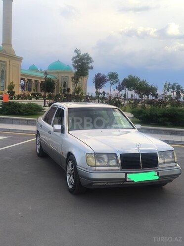 Mercedes 250 D-3