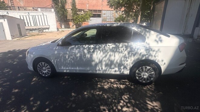 Skoda Rapid-5