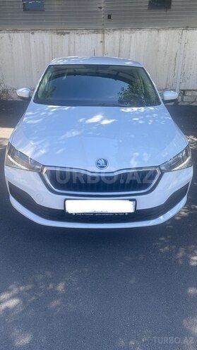 Skoda Rapid-1