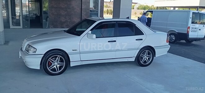 Mercedes C 200-4
