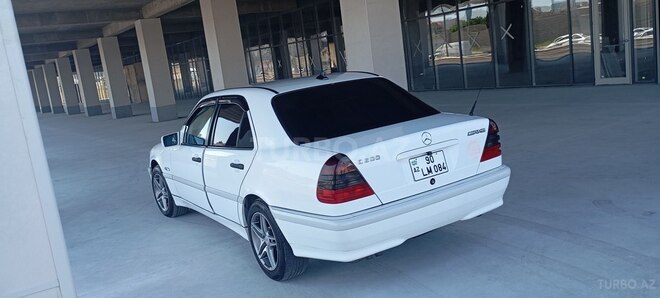 Mercedes C 200-6
