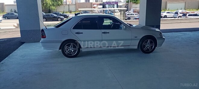 Mercedes C 200-2