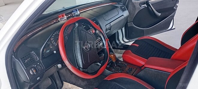 Mercedes C 200-7