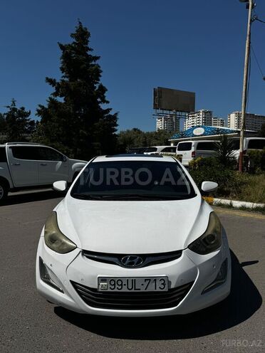 Hyundai Elantra-1