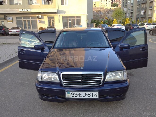 Mercedes C 200-1