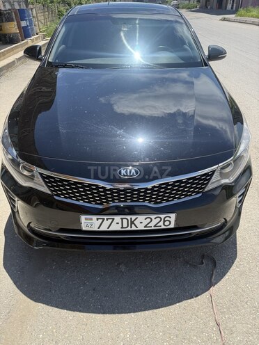 Kia K5-1