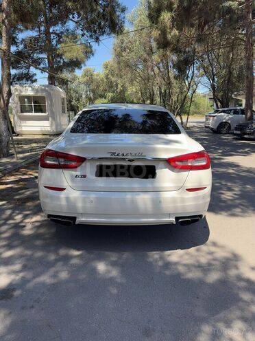 Maserati Quattroporte-2