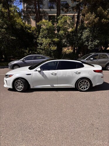 Kia Optima-3