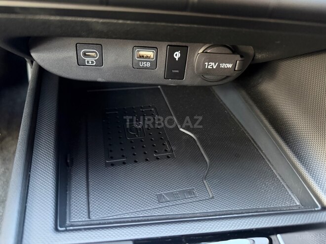 Hyundai Elantra-17