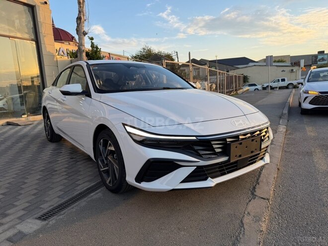 Hyundai Elantra-5