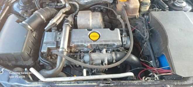 Opel Vectra-6