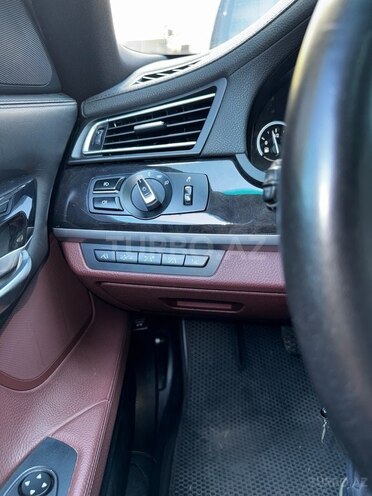 BMW 750-21