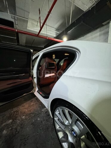 BMW 750-14