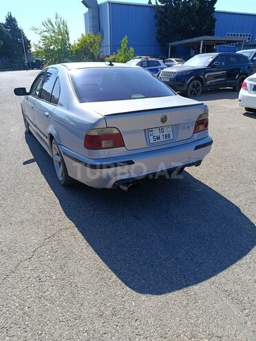 BMW 528-5
