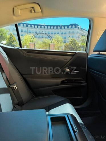 Lexus ES 250-16