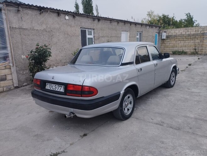 GAZ 3110 "Volga"-12
