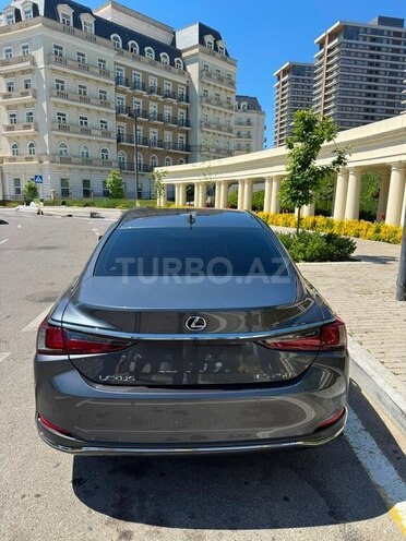 Lexus ES 250-6