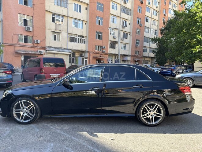 Mercedes E 250 4MATIC-4