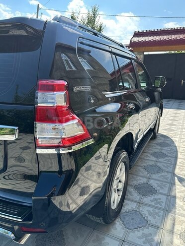 Toyota Land Cruiser Prado 2010, 260,000 km - 2.7 л - Quba