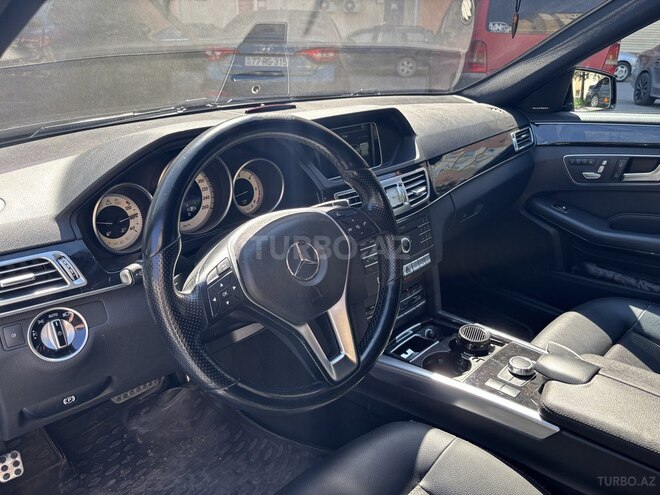 Mercedes E 250 4MATIC-11