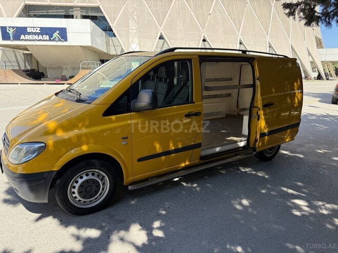 Mercedes Vito-12