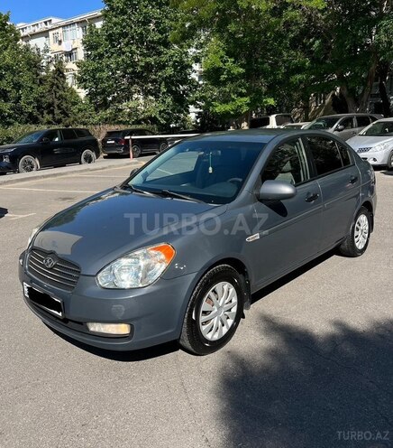 Hyundai Accent-1