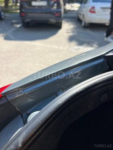 Hyundai Accent-13