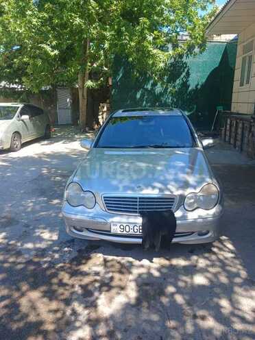 Mercedes C 270-1