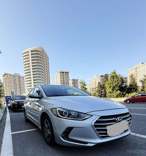 Hyundai Avante-2